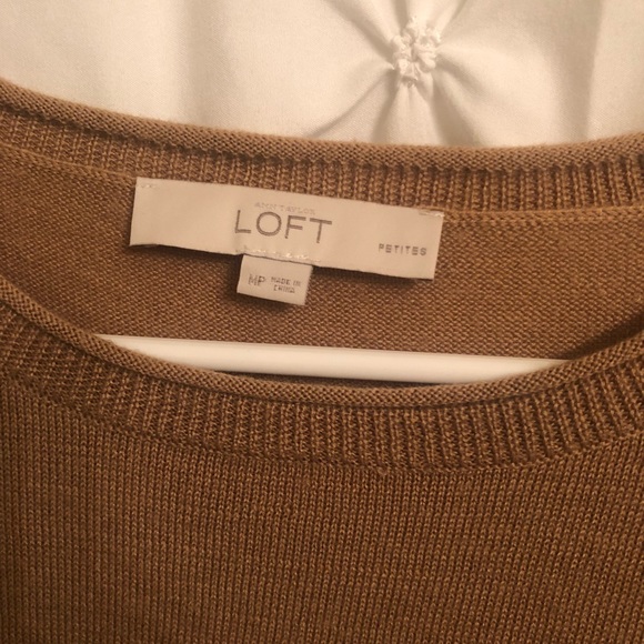 LOFT Sweater - Picture 3 of 4